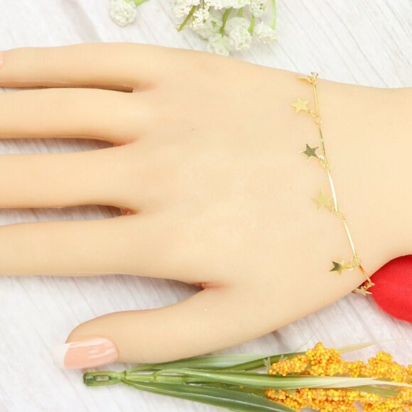 "Trendy Handmade Bracelet – A Thoughtful Gift for Girls & Women | UNVRC1146 - Picture 5 of 10